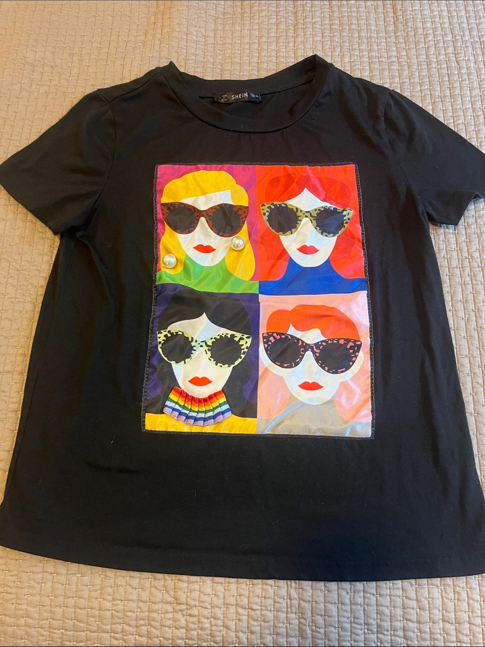 SHEIN Black Short-Sleeve Tee with Multicolor Multi-textured Pop Art Panel